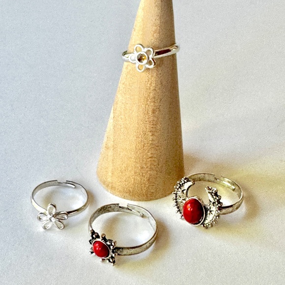 Stackable Fashion Rings, Set of 4 adjustable. silver red - Picture 9 of 9